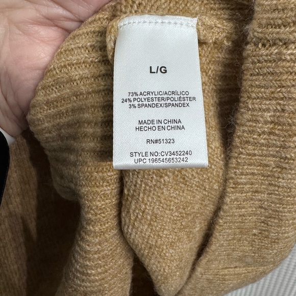 Vince Camino (NWT) Drop Shoulder Sweater, Size Large - Picture 10 of 13